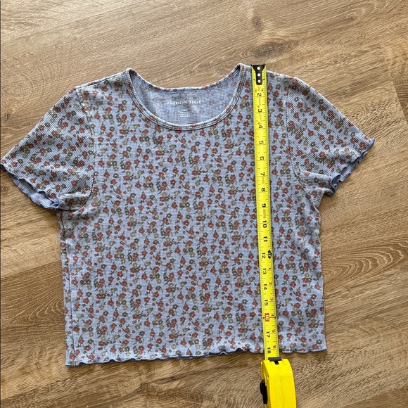 American Eagle Floral Patterned Blue Baby Tee Women's Top, Size Large - Picture 6 of 9
